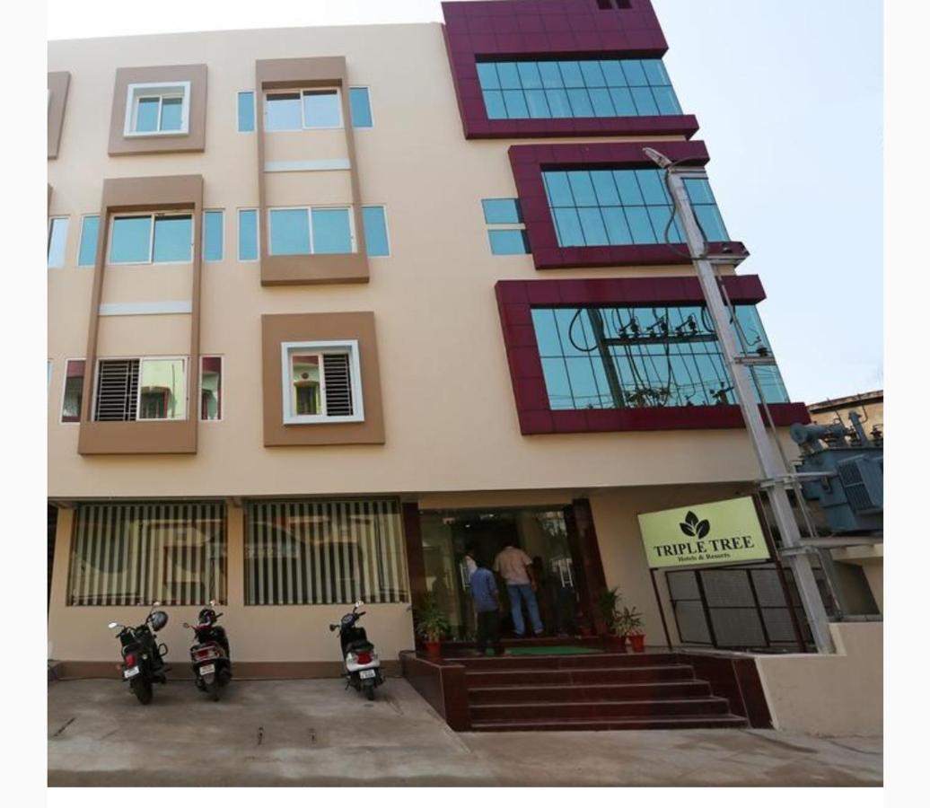 Triple Tree Hotel & Resorts Bhubaneswar Exterior foto